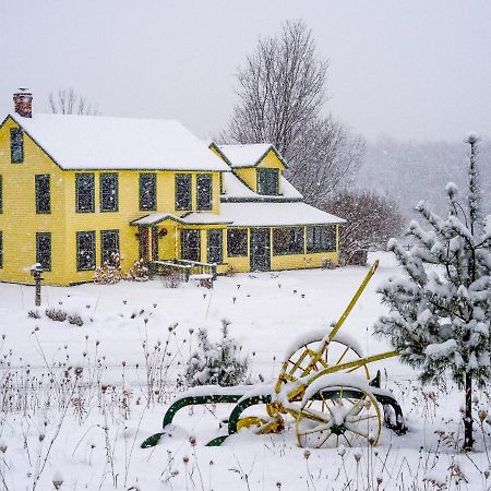 Bark Eater Inn Keene Экстерьер фото