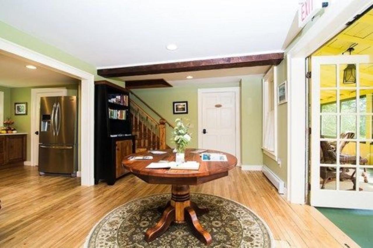 Bark Eater Inn Keene Экстерьер фото