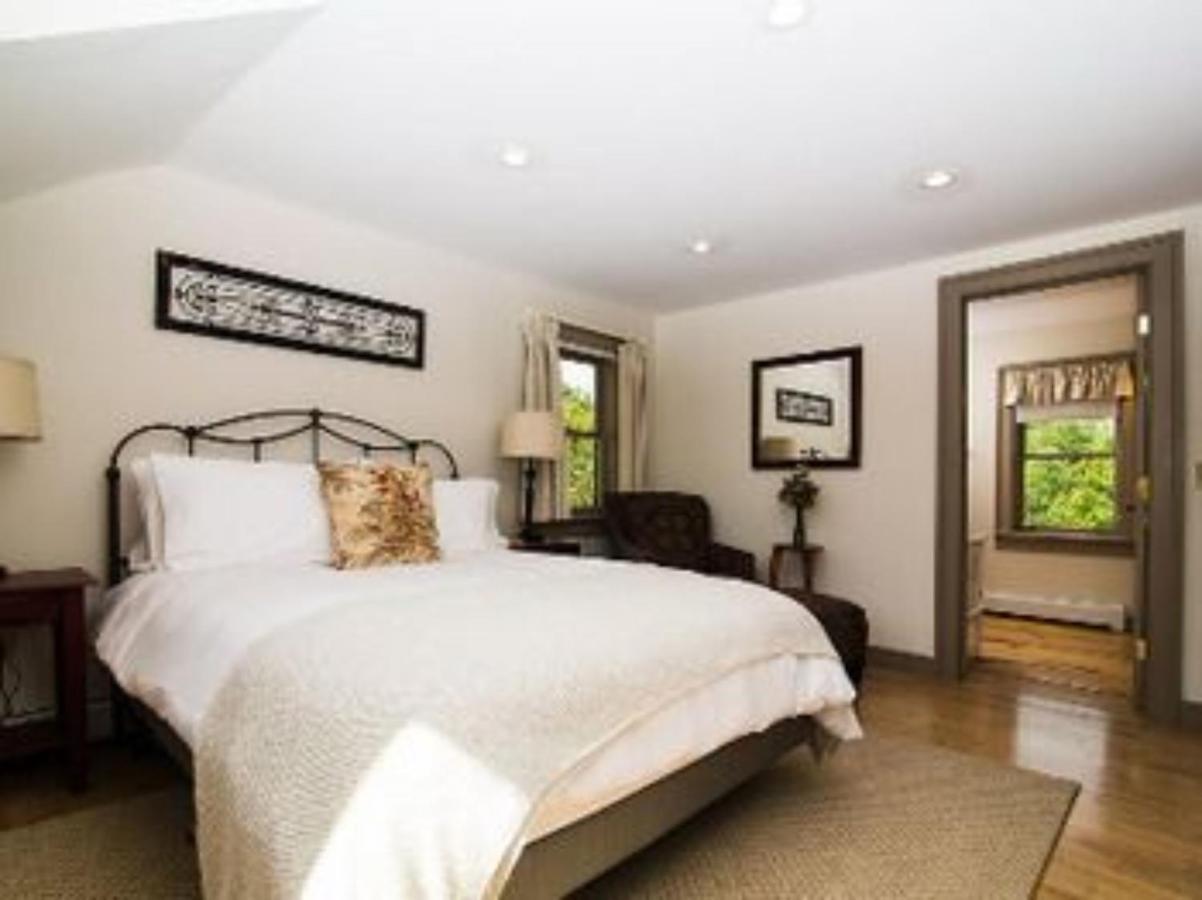 Bark Eater Inn Keene Экстерьер фото